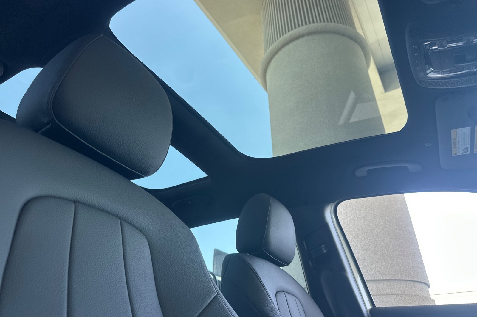 2025 Mercedes Benz GLB 250 4MATIC photo 15