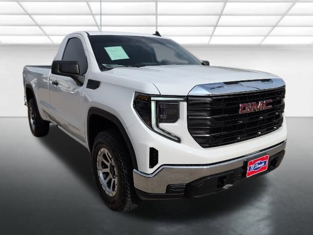 2025 GMC Sierra 1500 Pro's photo