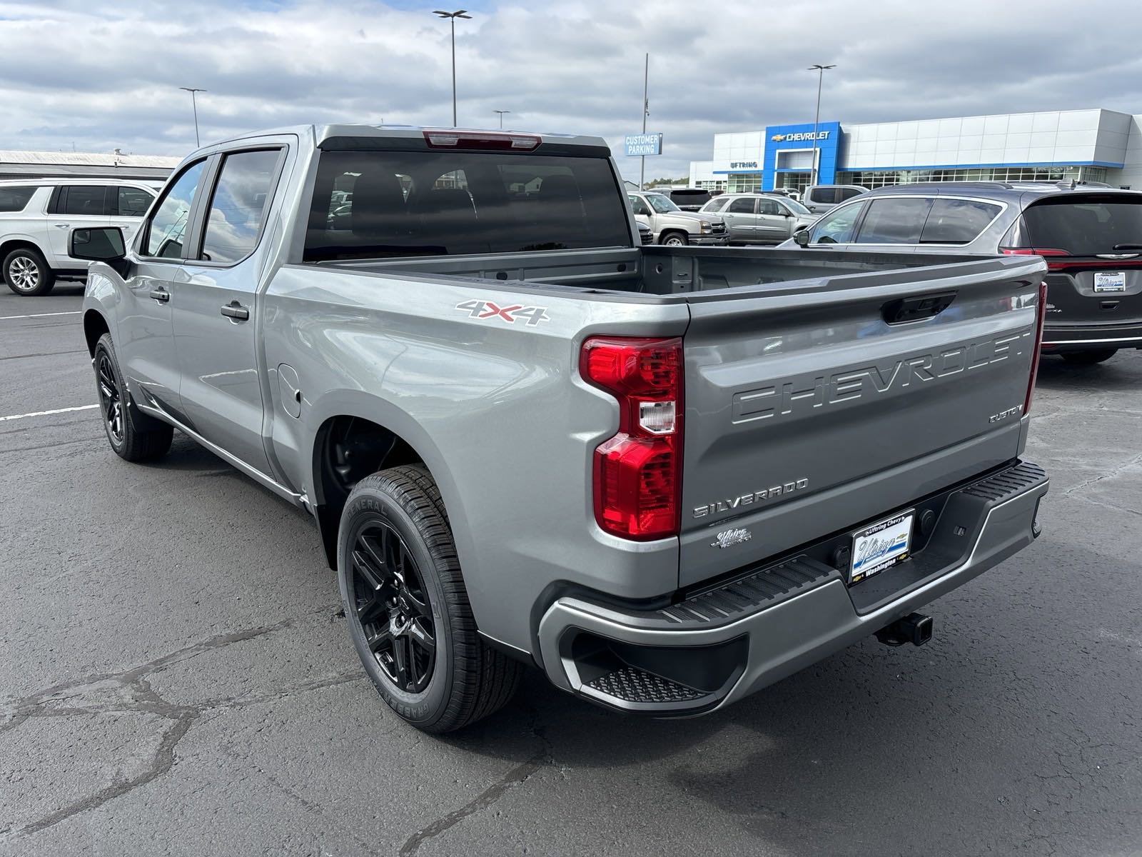 2025 Chevrolet Silverado 1500 Custom photo 7
