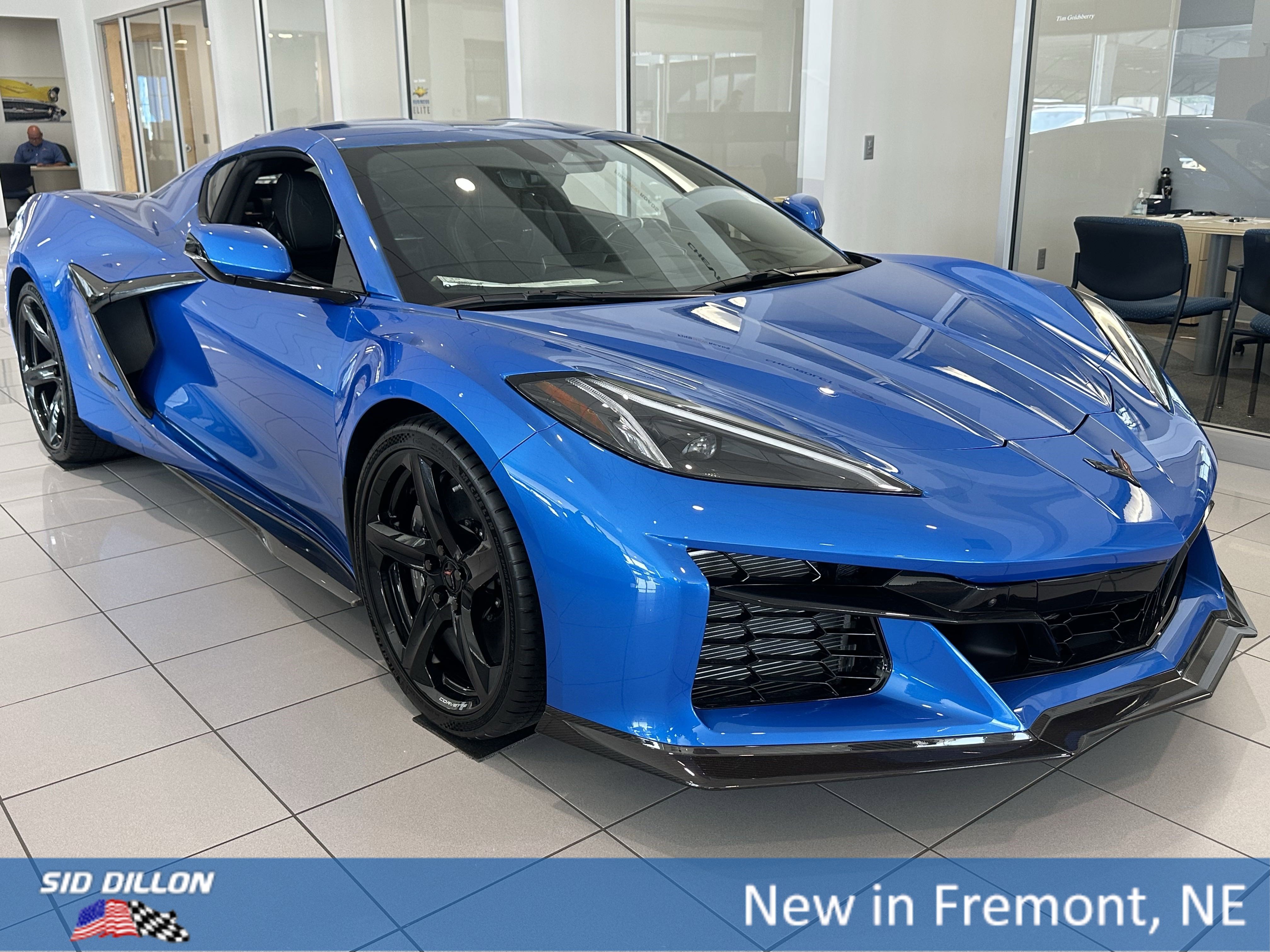 2025 Chevrolet Corvette E-Ray 3LZ photo 8