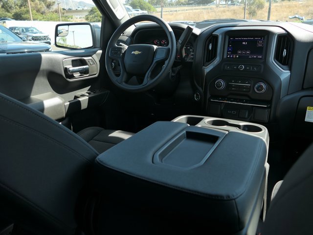 2025 Chevrolet Silverado 1500 Custom photo 24
