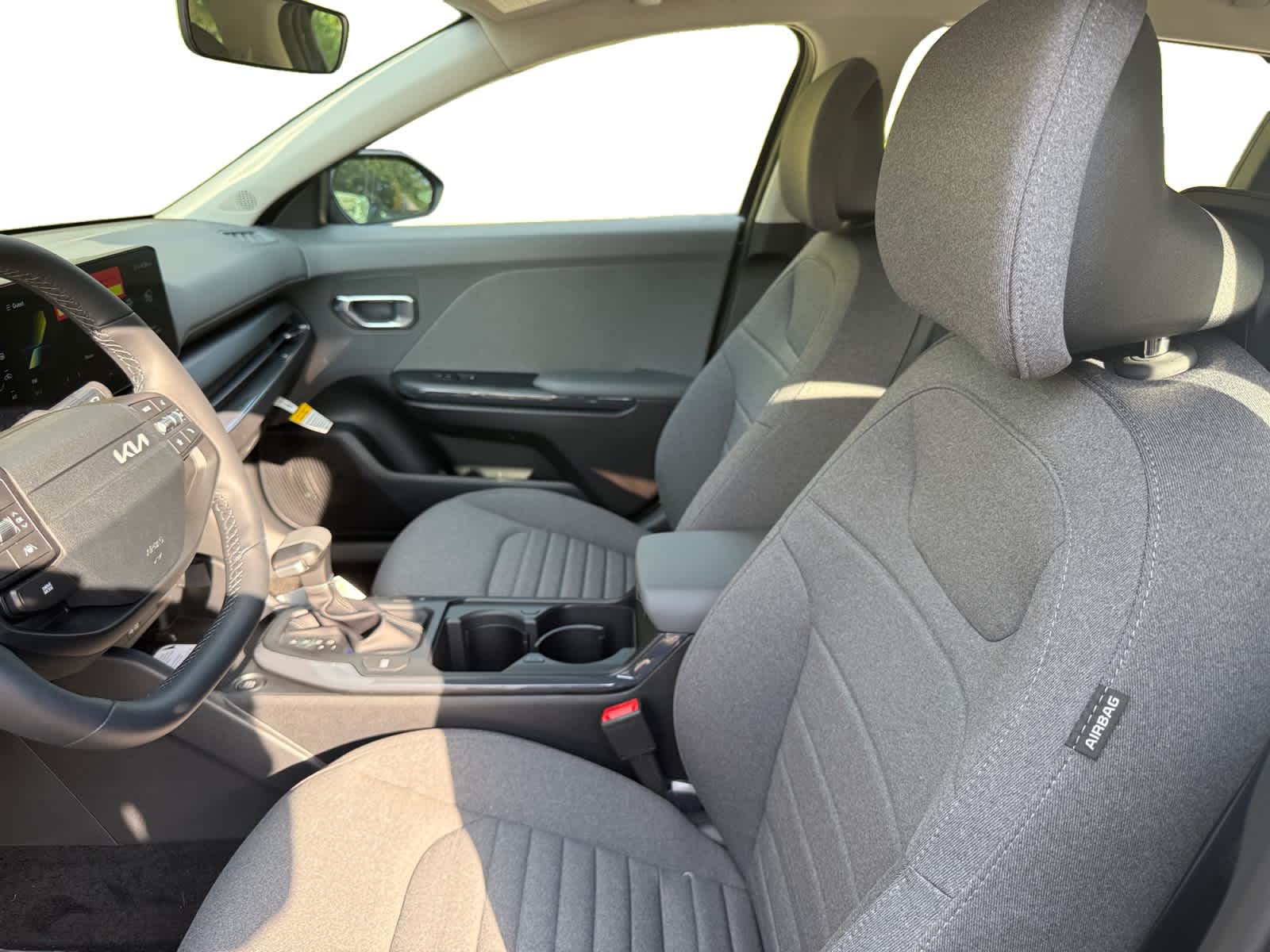 2025 Kia K4 EX photo 9
