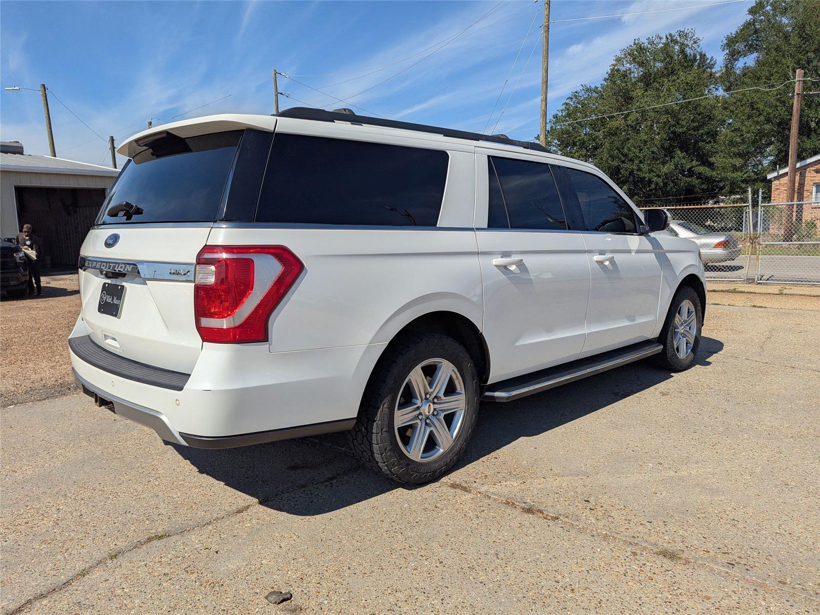 2020 Ford Expedition MAX XLT photo 5