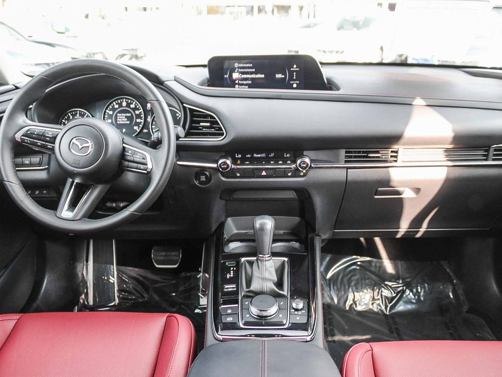 2024 Mazda CX-30 2.5 S Carbon photo 12