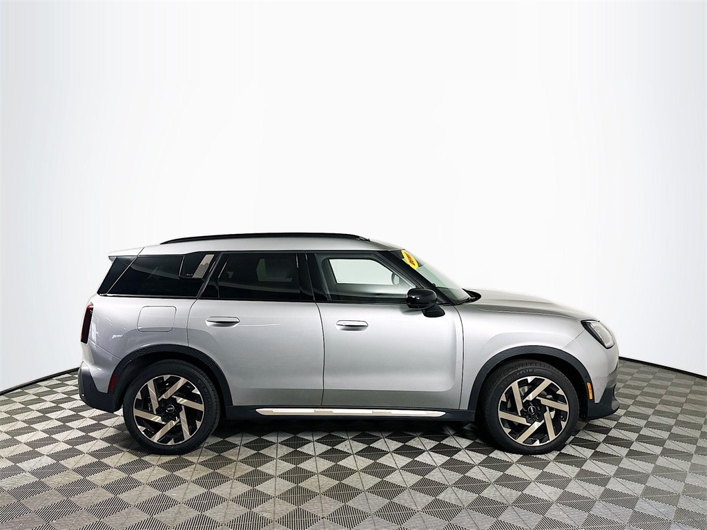 2025 Mini Cooper S ALL4 photo 6