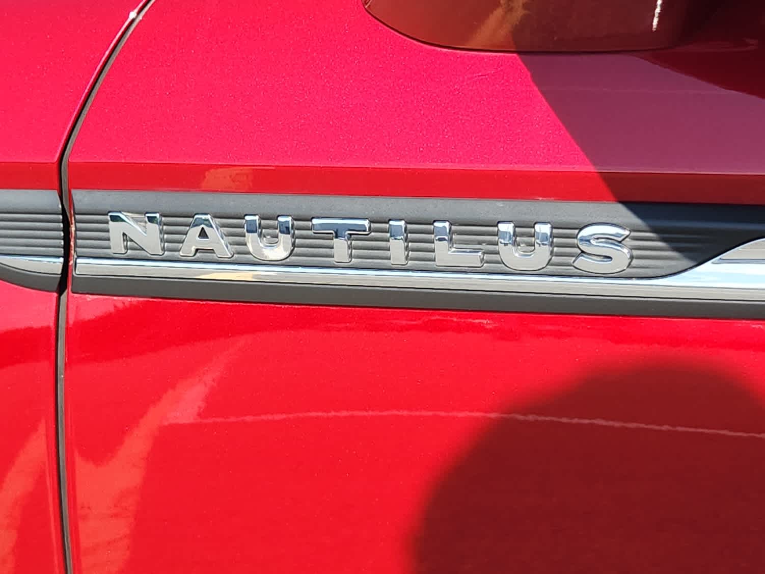 2020 Lincoln Nautilus Standard photo 19