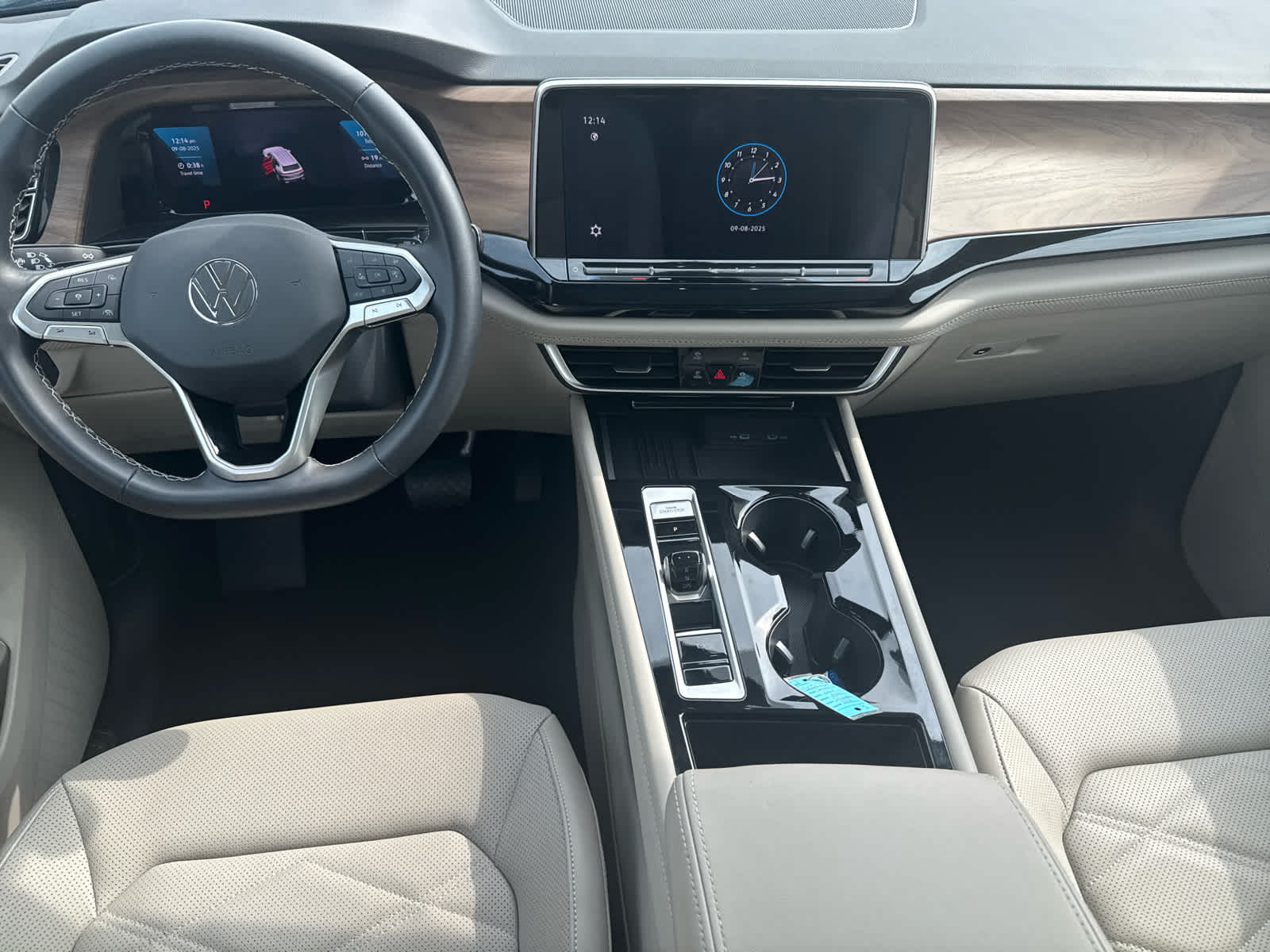 2025 Volkswagen Atlas SE Technology photo 16