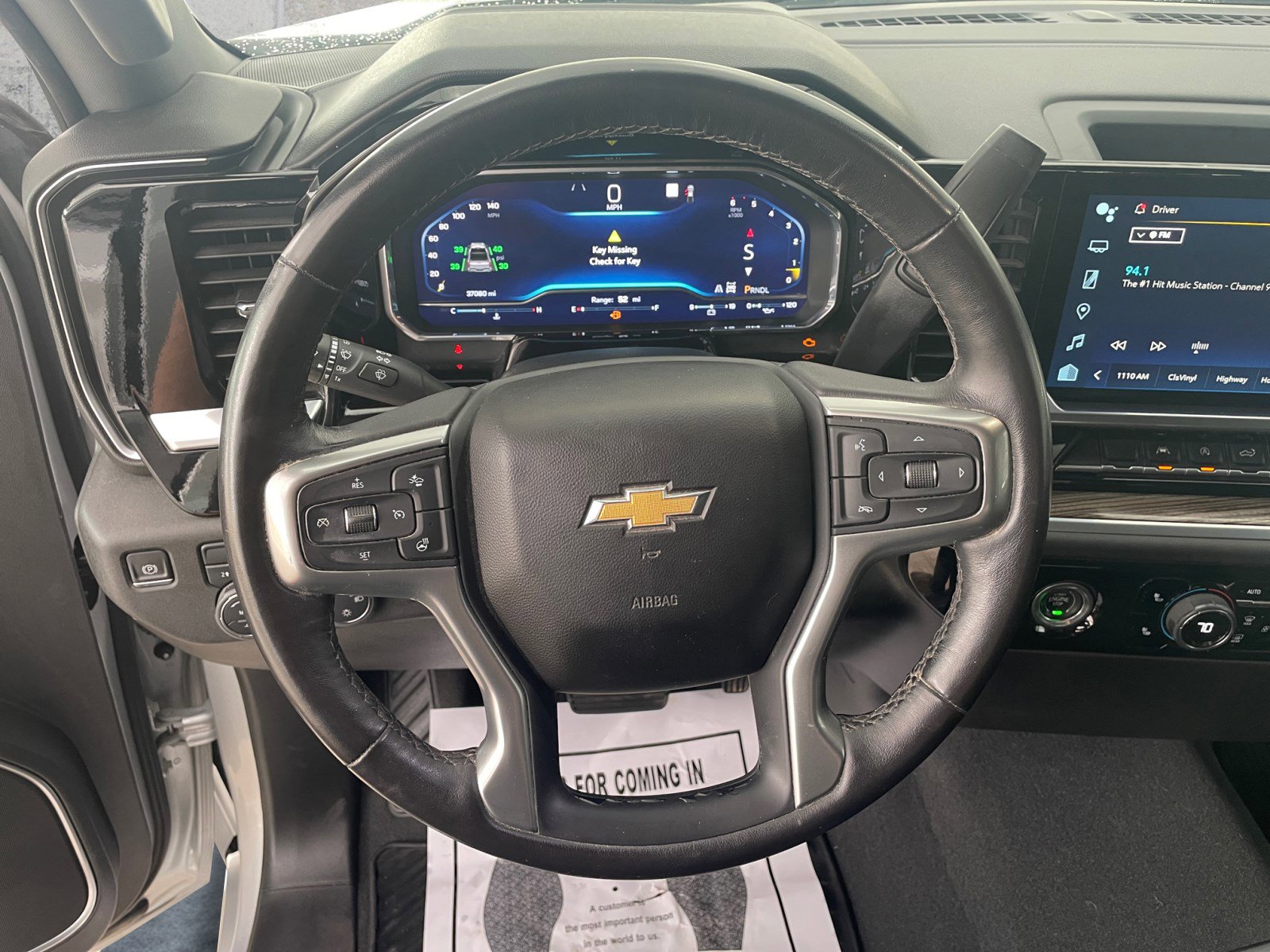 2022 Chevrolet Silverado 1500 LT photo 13