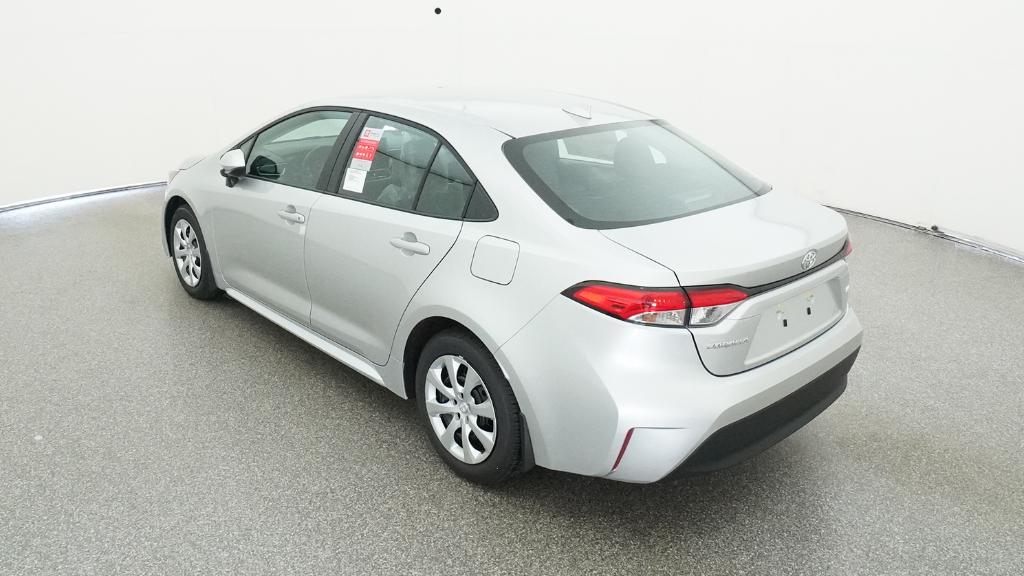 2025 Toyota Corolla LE photo 13