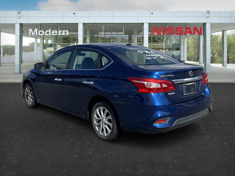 2019 Nissan Sentra SV photo 3