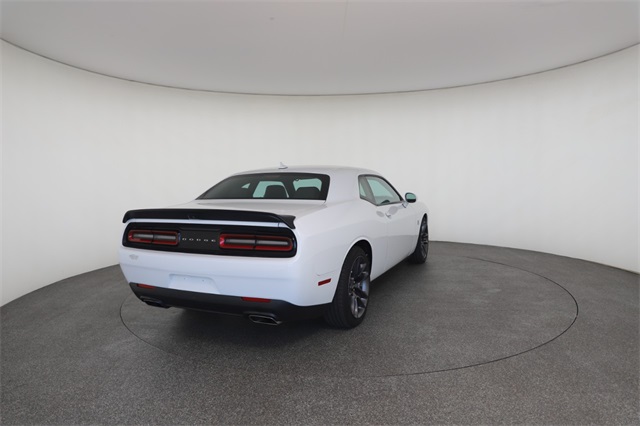 2022 Dodge Challenger R/T Scat Pack photo 17
