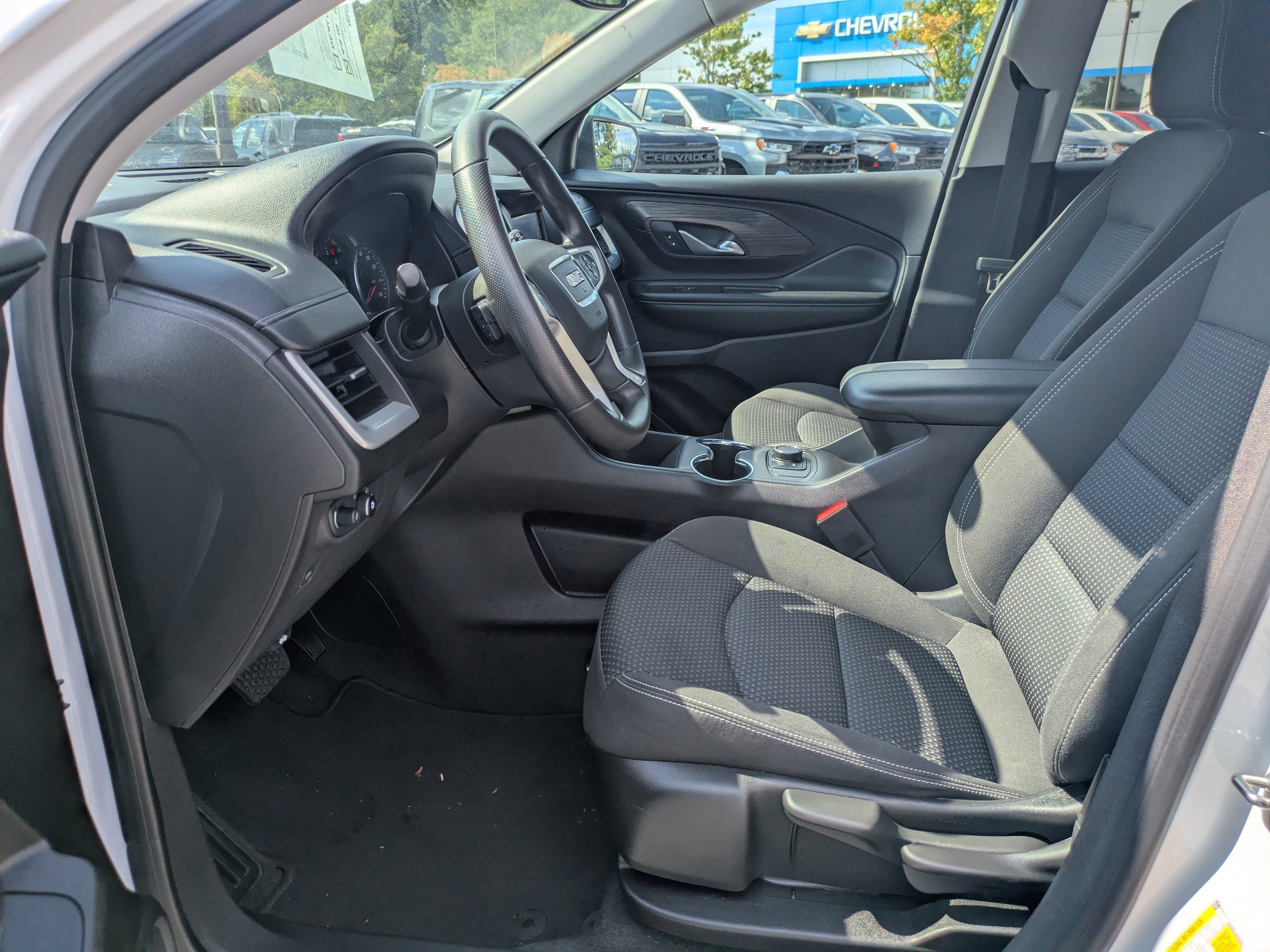2024 Gmc Terrain SLE photo 16