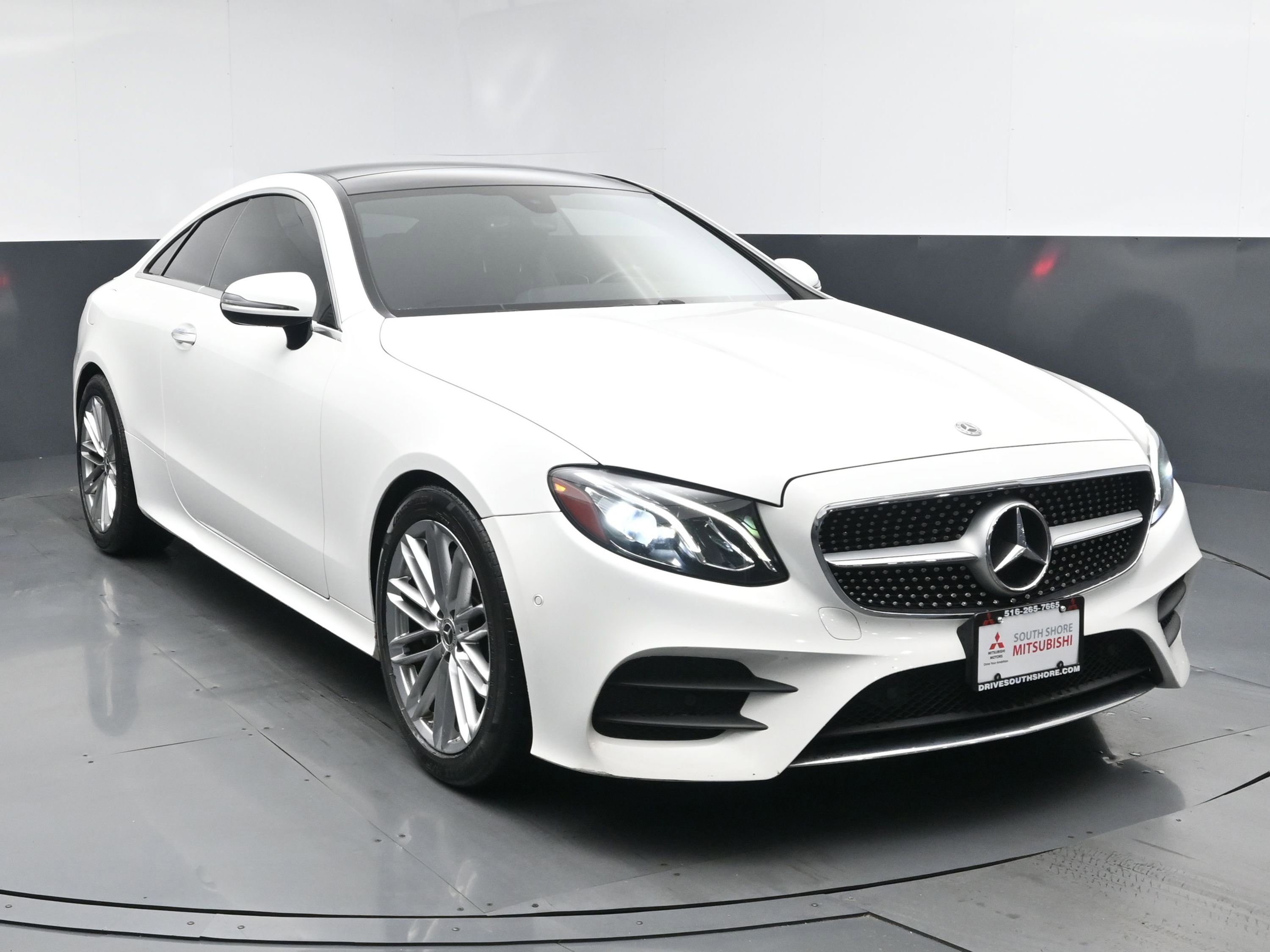 2018 Mercedes Benz E 400 4MATIC photo 2