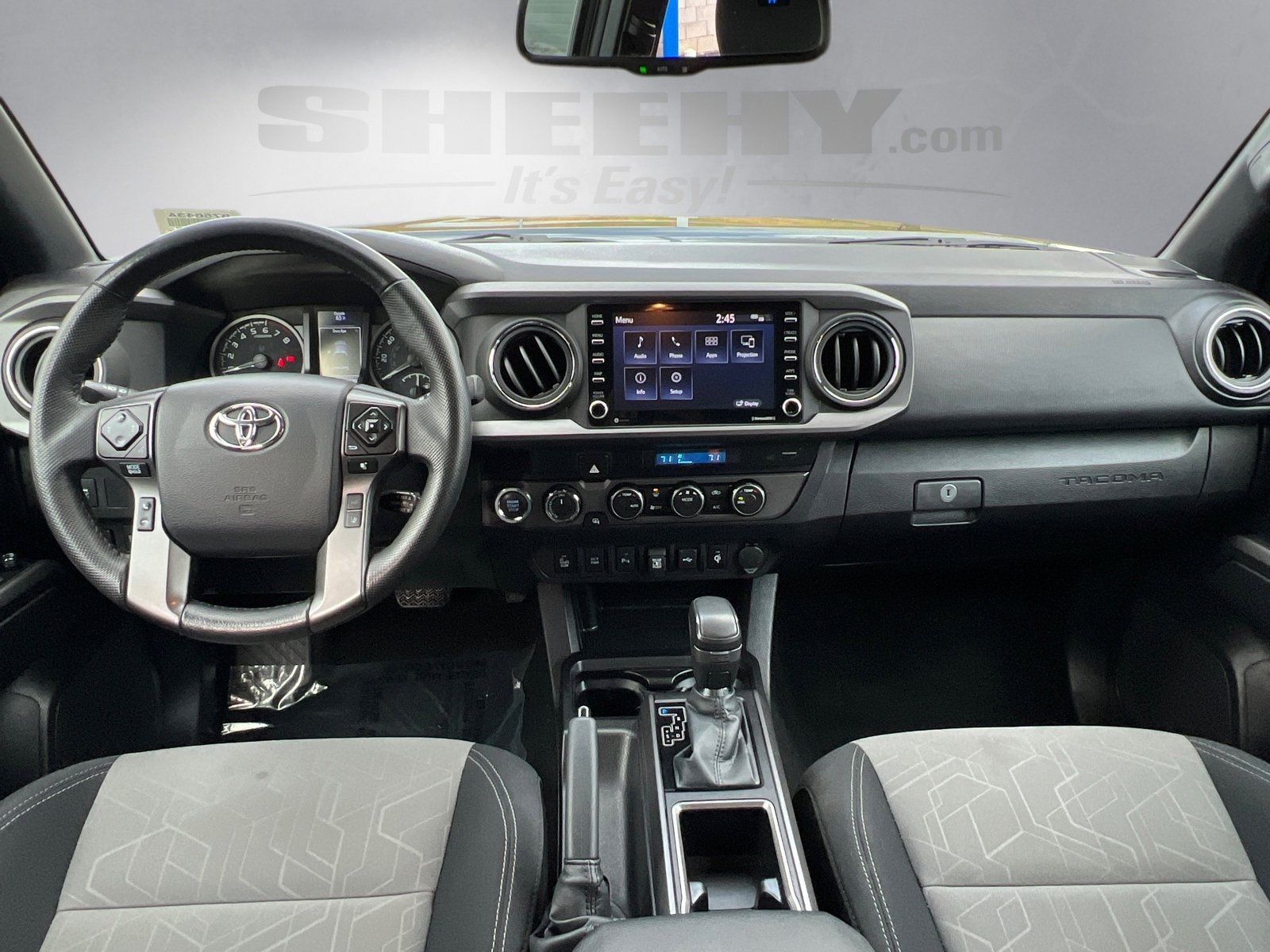 2023 Toyota Tacoma TRD Off-Road V6 4x4 photo 3