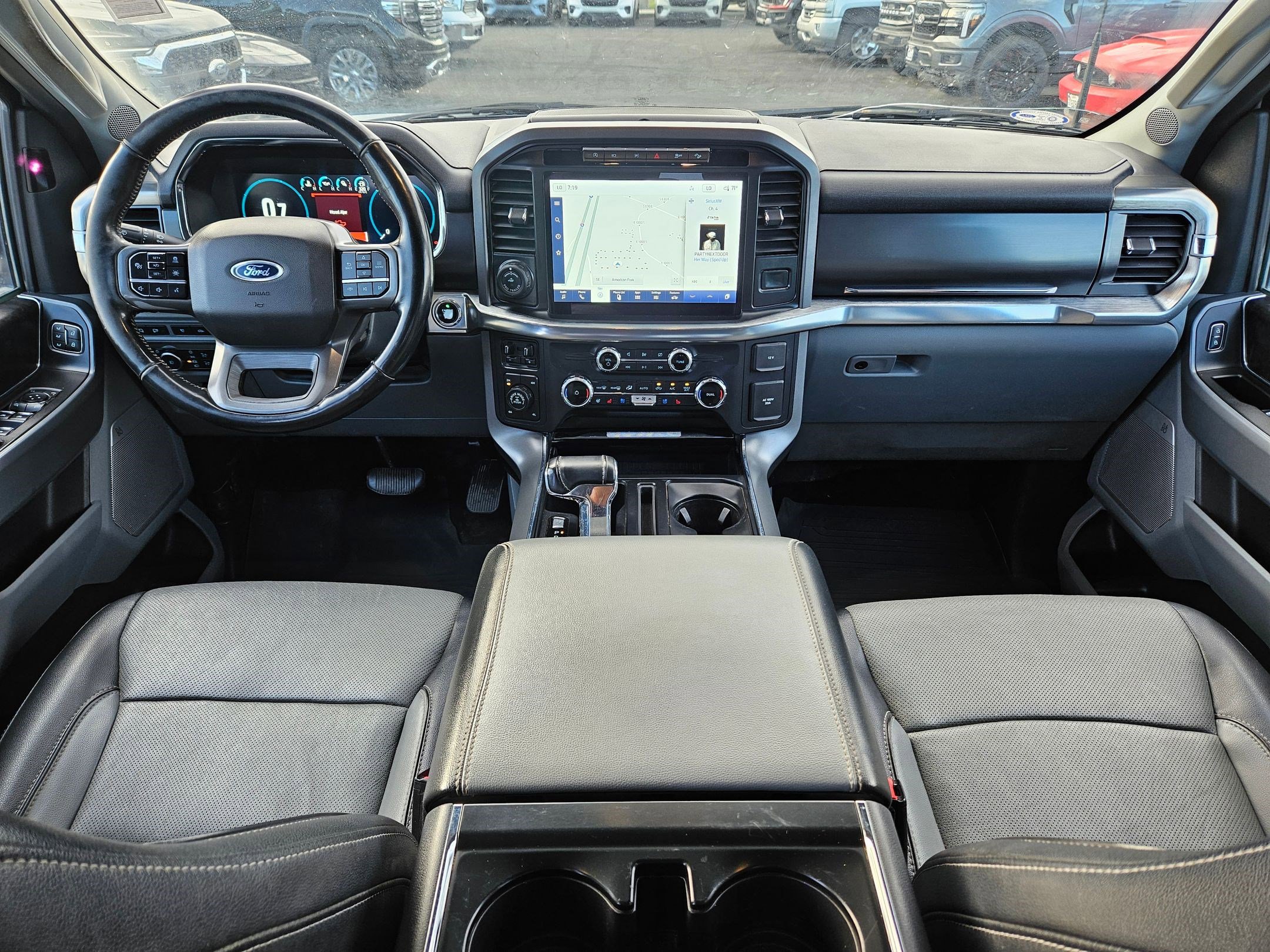 2022 Ford F-150 Lariat photo 27