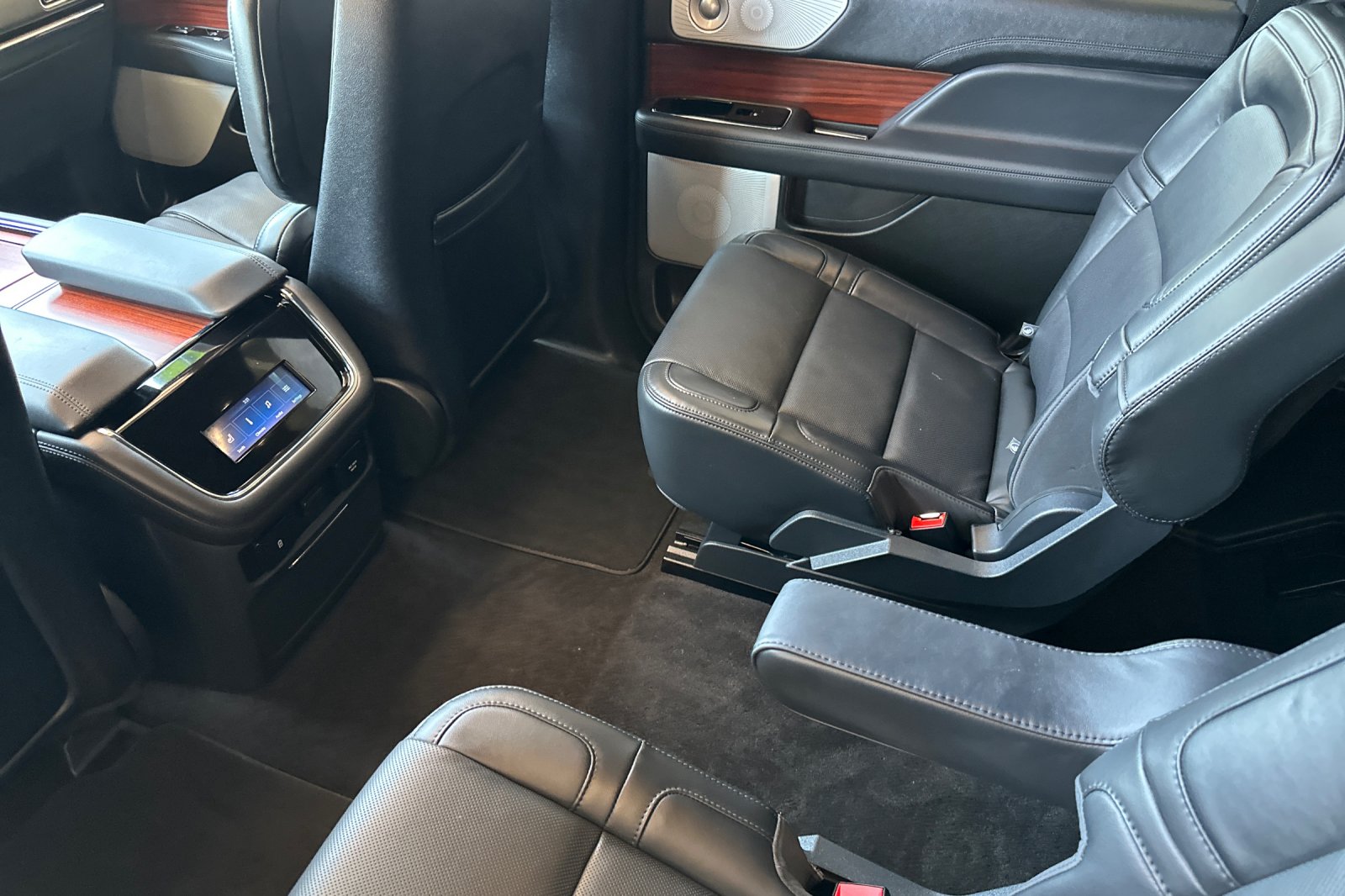2024 Lincoln Navigator L Reserve photo 12