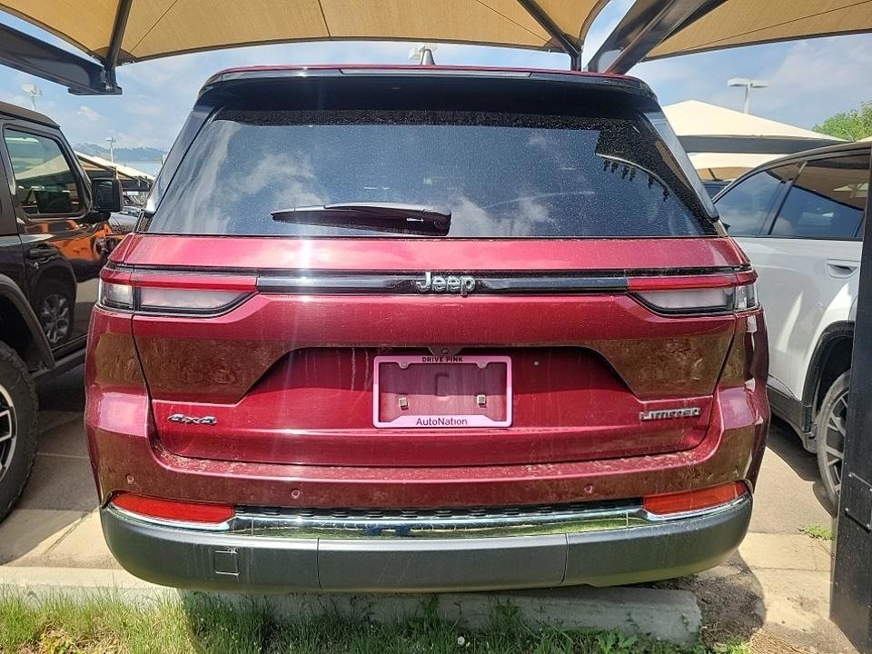 2023 Jeep Grand Cherokee Limited photo 2