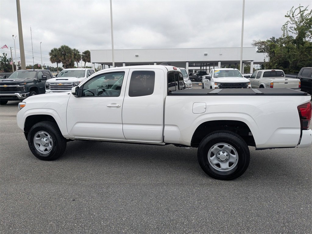 2022 Toyota Tacoma SR V6 photo 4