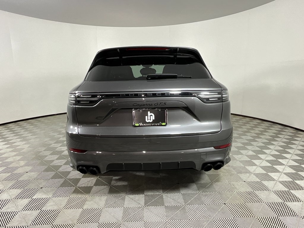2022 Porsche Cayenne GTS photo 4