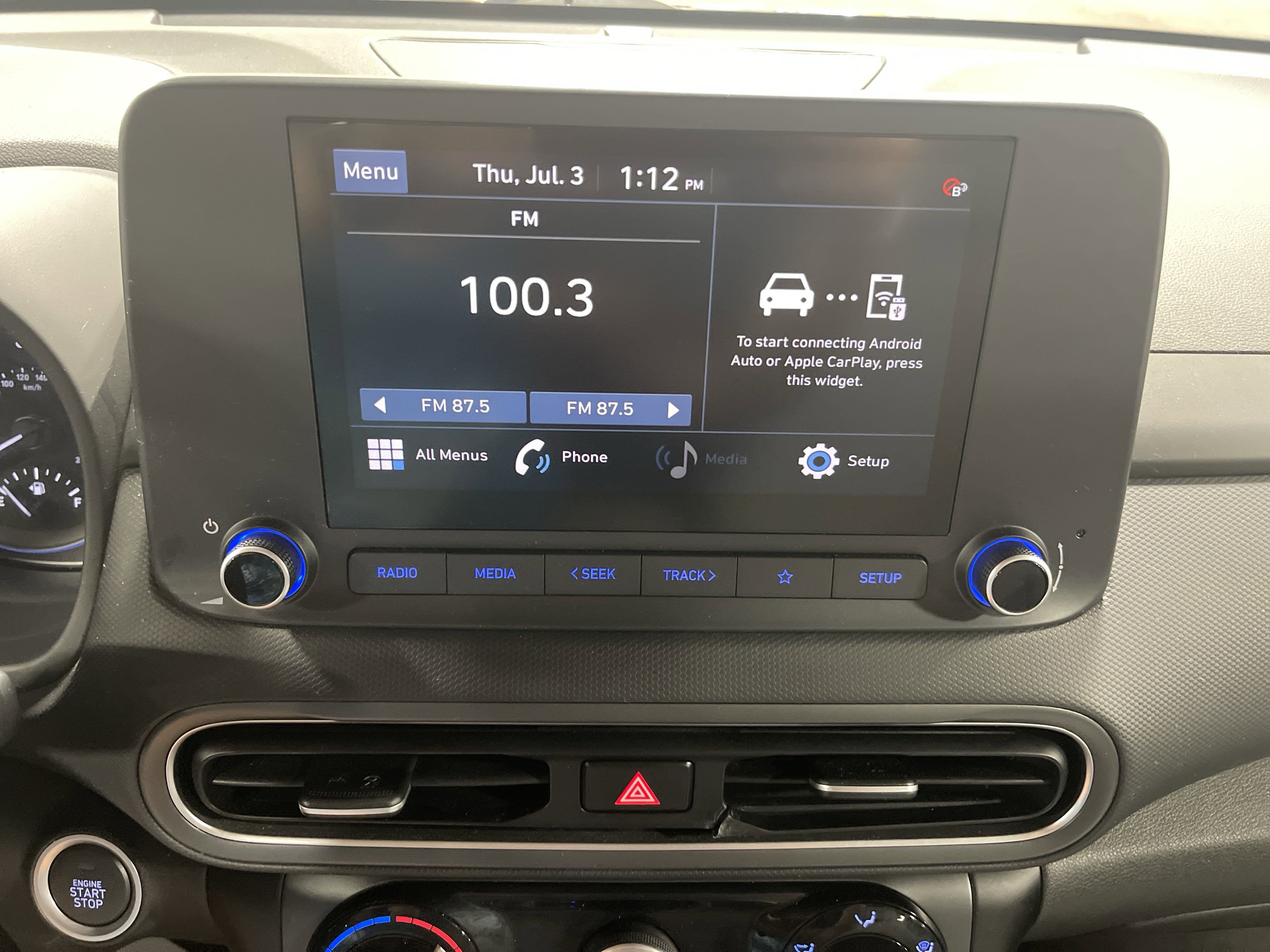 2022 Hyundai Kona SEL photo 11