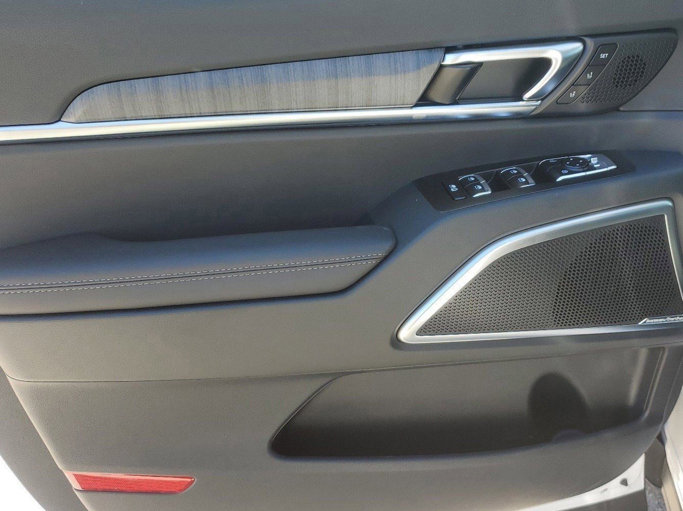 2025 Kia Telluride SX photo 14