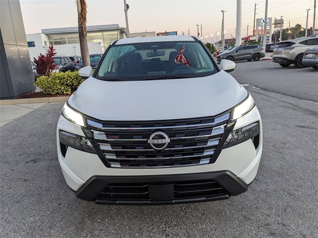 2026 Nissan Rogue SV photo 4