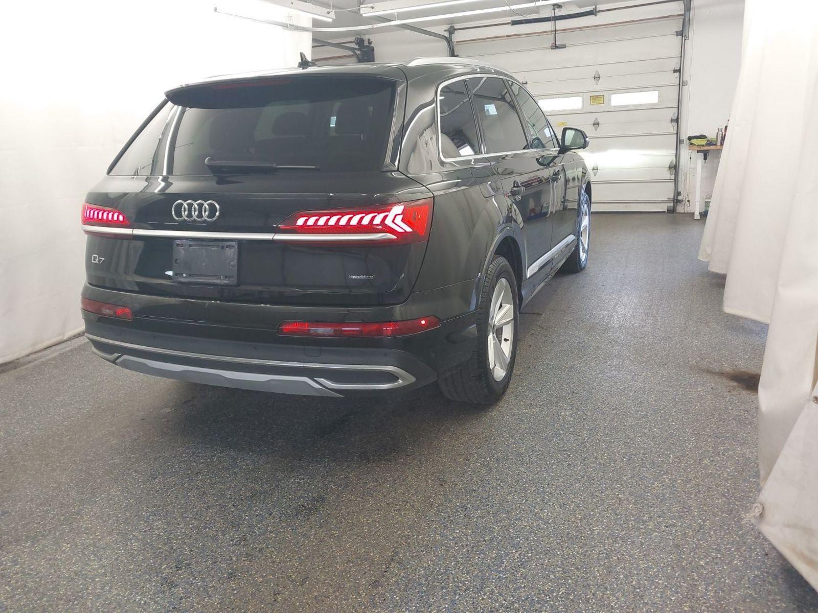2021 Audi Q7 55 Premium photo 2