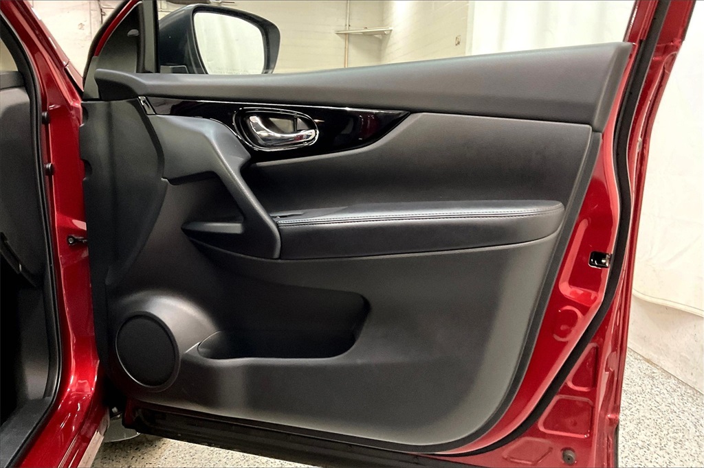 2022 NISSAN ROGUE SPORT - Image 22