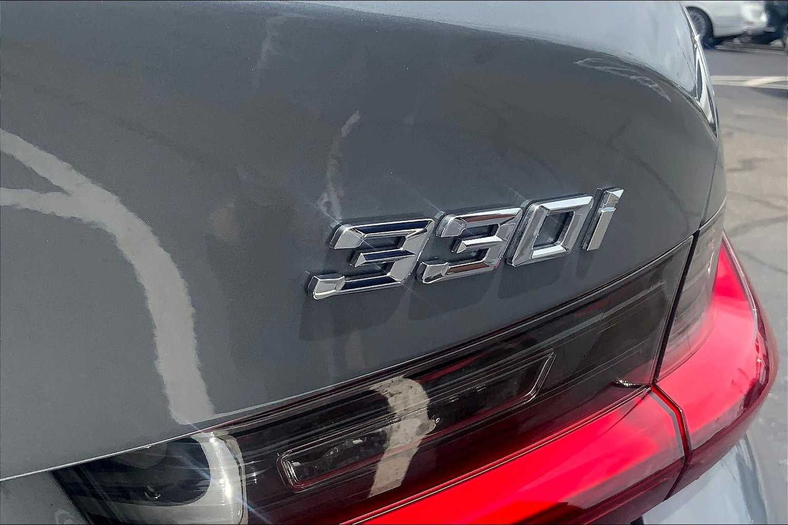 2025 Bmw 330i photo 9