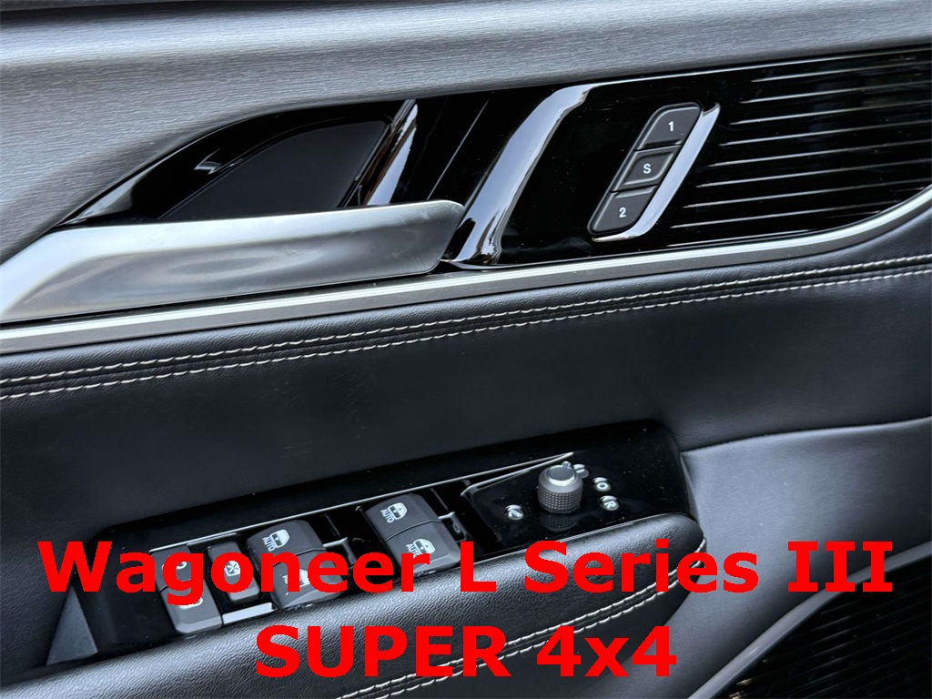 2025 Jeep Wagoneer L Series III photo 25