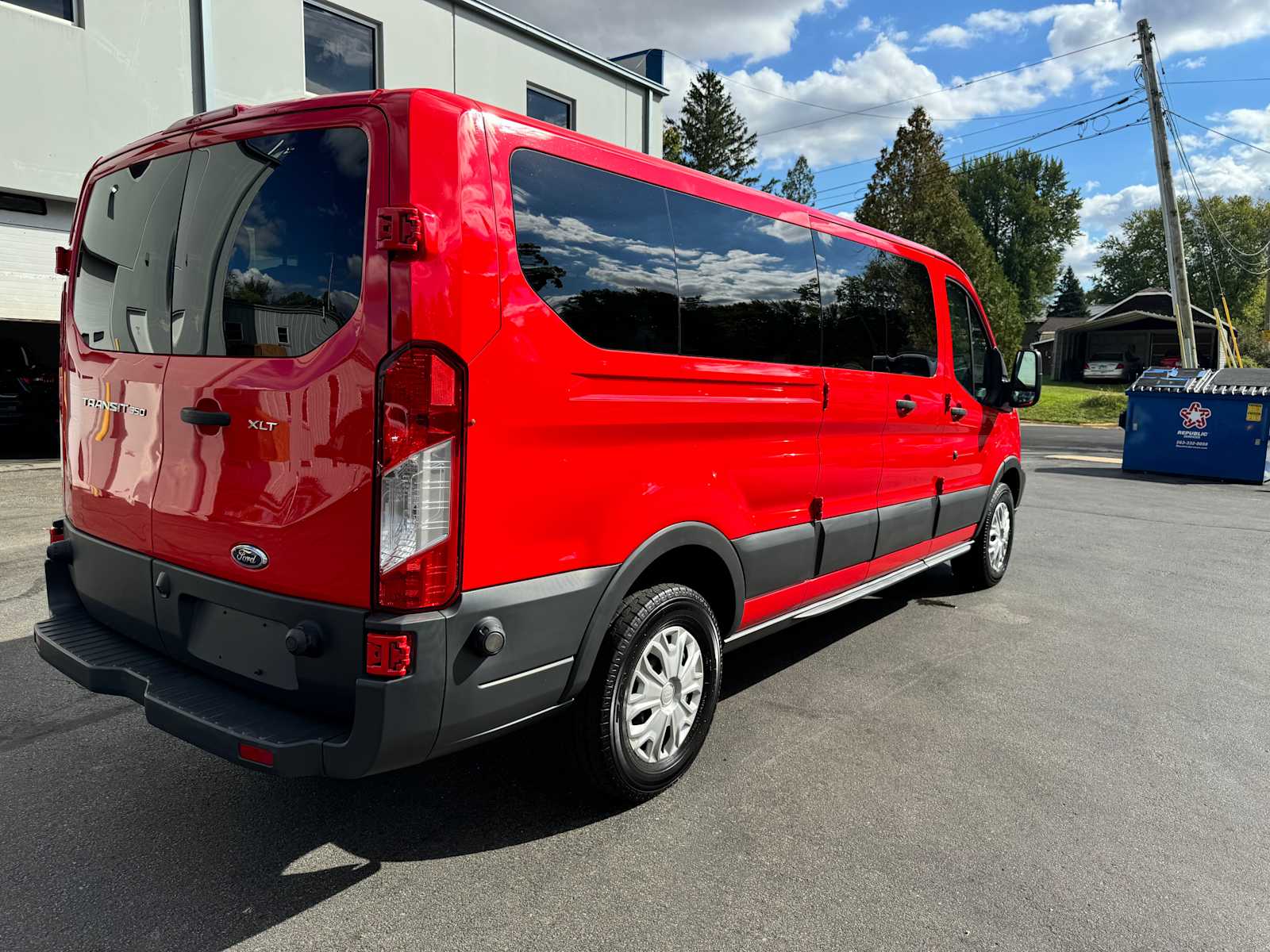 Used 2016 Race Red Ford XLT image 3