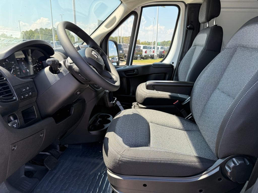 2026 Ram ProMaster 3500 photo 7