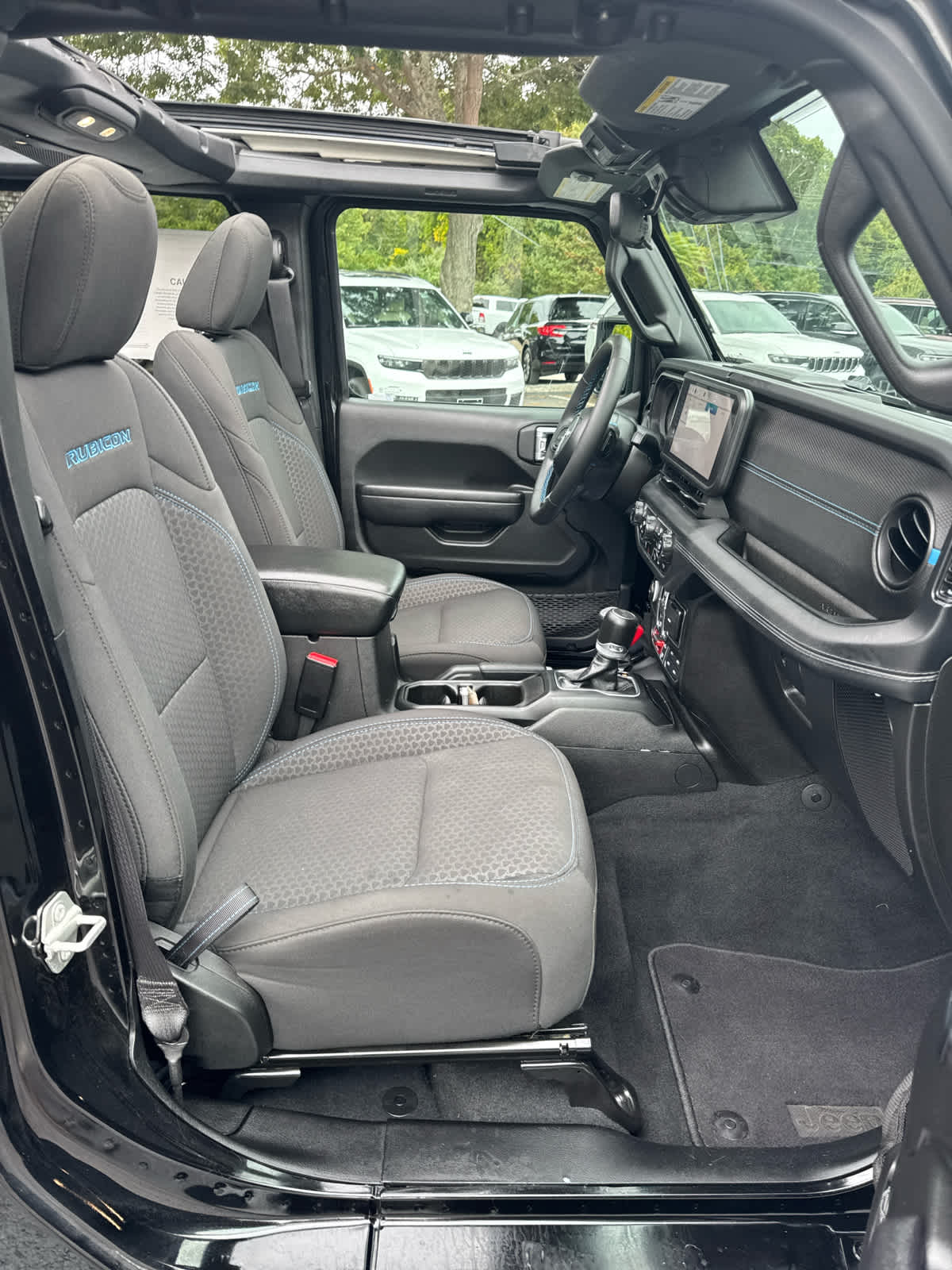 2024 Jeep Wrangler 4xe Rubicon photo 25