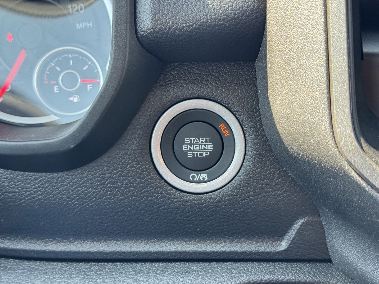 2025 Ram 1500 Tradesman photo 19