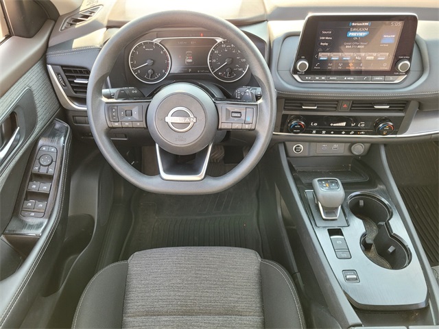 2023 Nissan Rogue SV photo 10