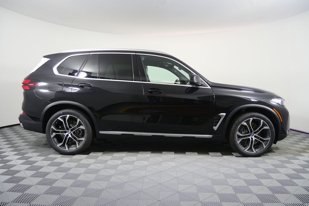 2026 Bmw X5 xDrive40i photo 2