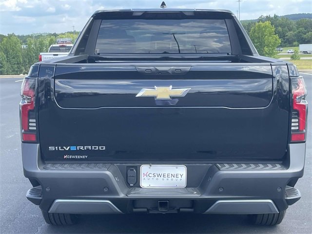 2025 Chevrolet Silverado EV LT photo 4
