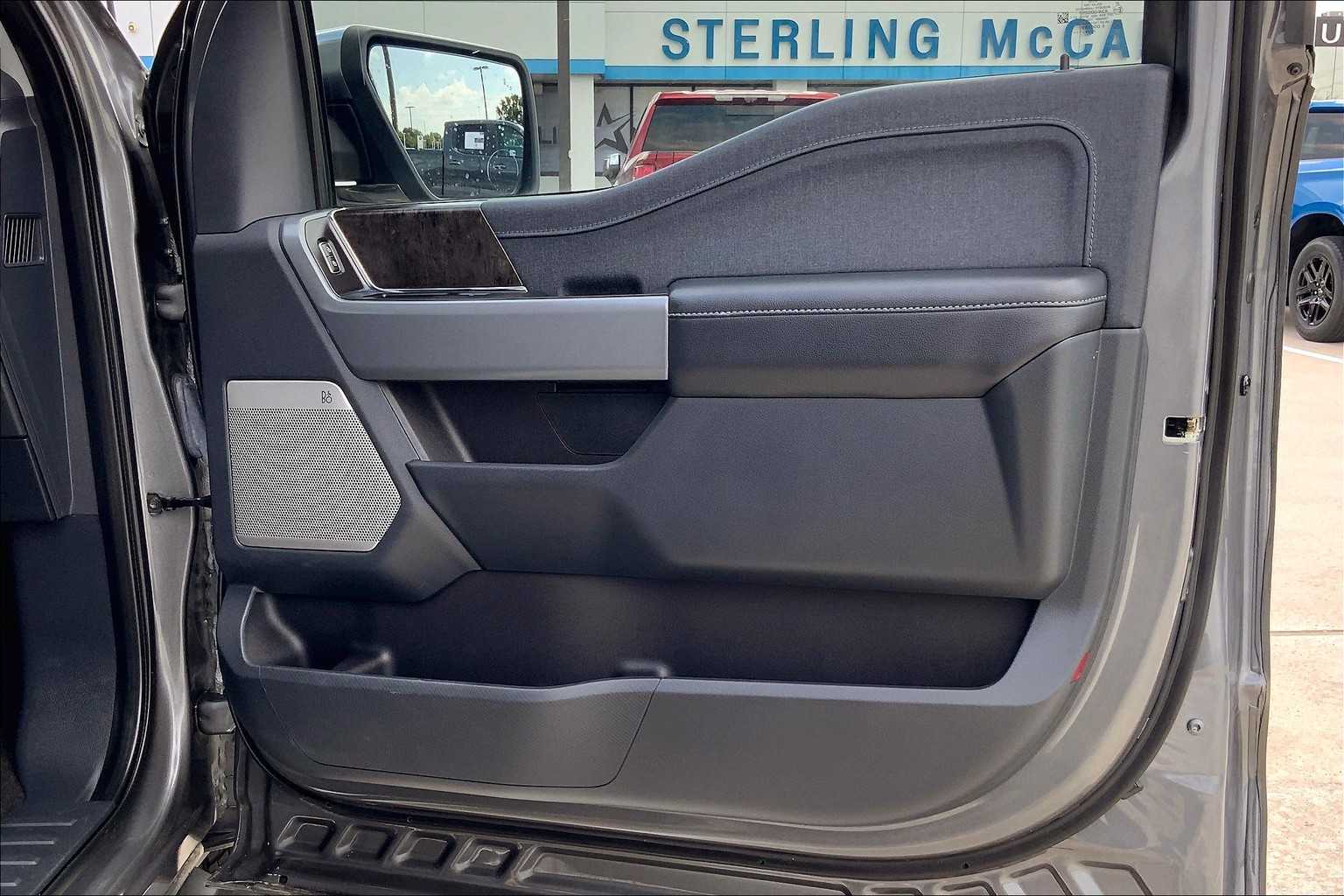 2022 Ford F-150 Lariat photo 42