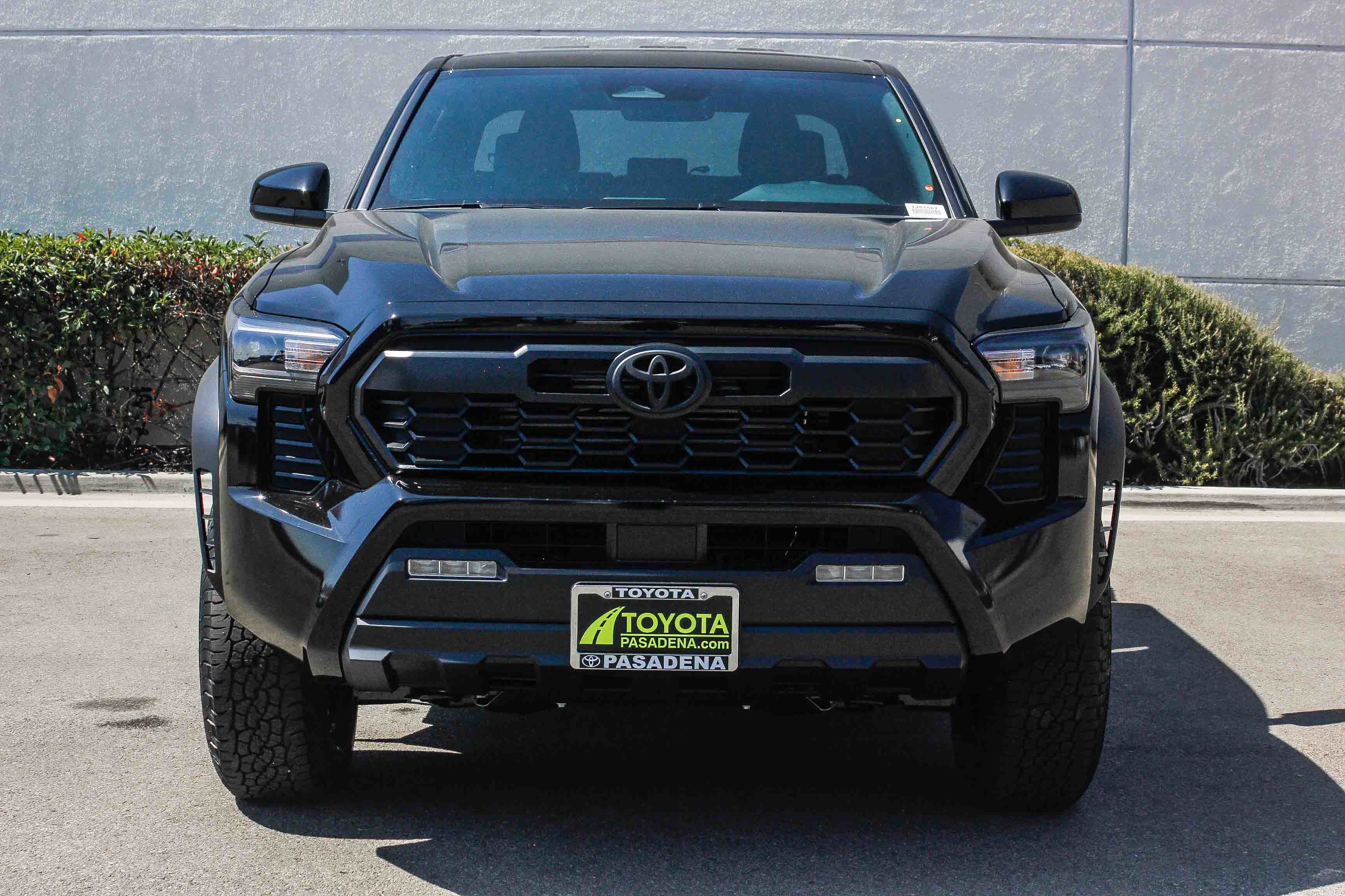 2025 Toyota Tacoma TRD Off-Road 4x4 Double Cab photo 2