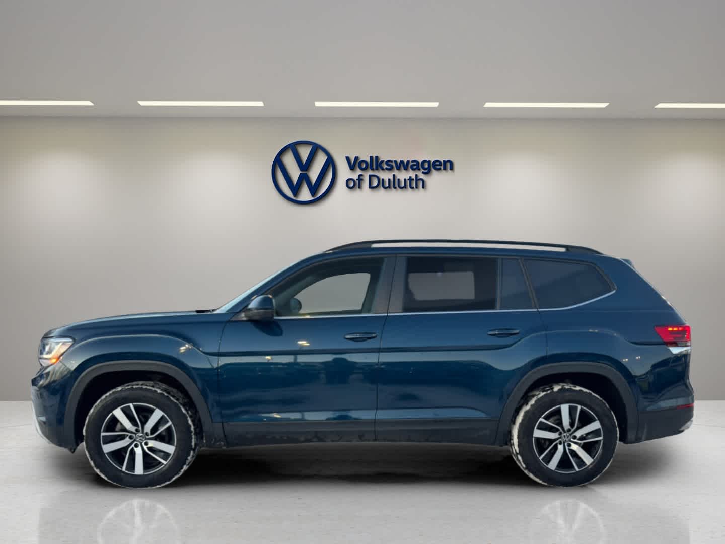 Used 2022 Volkswagen Atlas SE with VIN 1V2LP2CA3NC521890 for sale in Hermantown, Minnesota