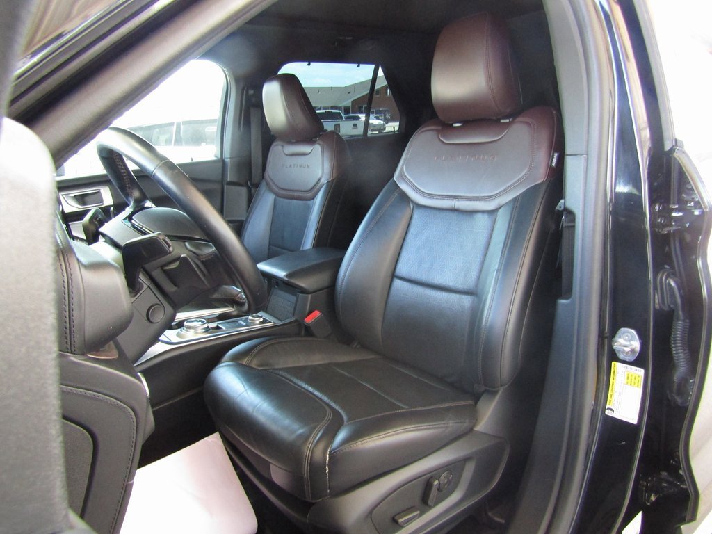 2021 Ford Explorer Platinum photo 22