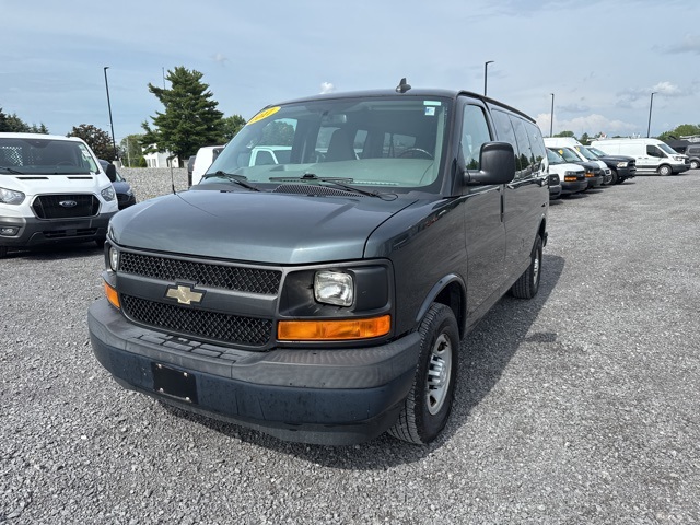 2017 Chevrolet Express Passenger 2500 LS photo 2