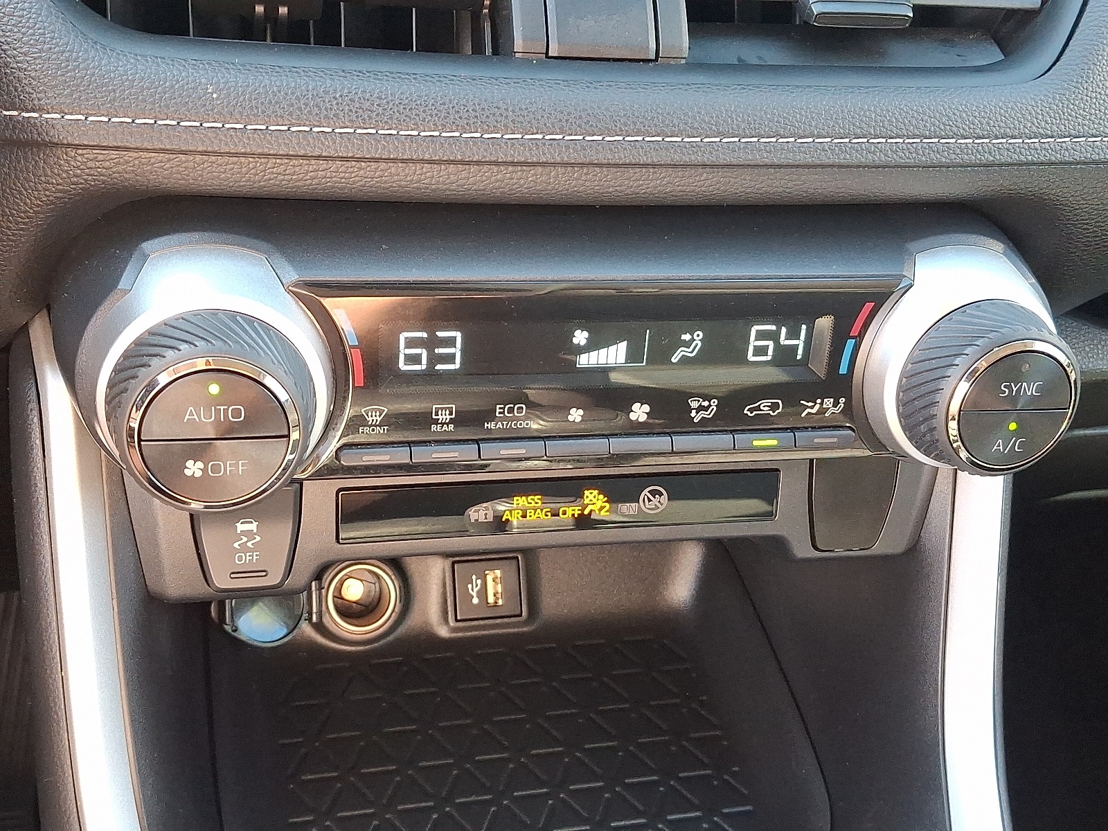 2023 Toyota RAV4 Hybrid photo 14