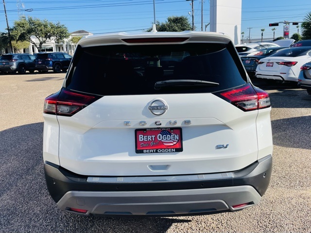 2023 Nissan Rogue SV photo 4