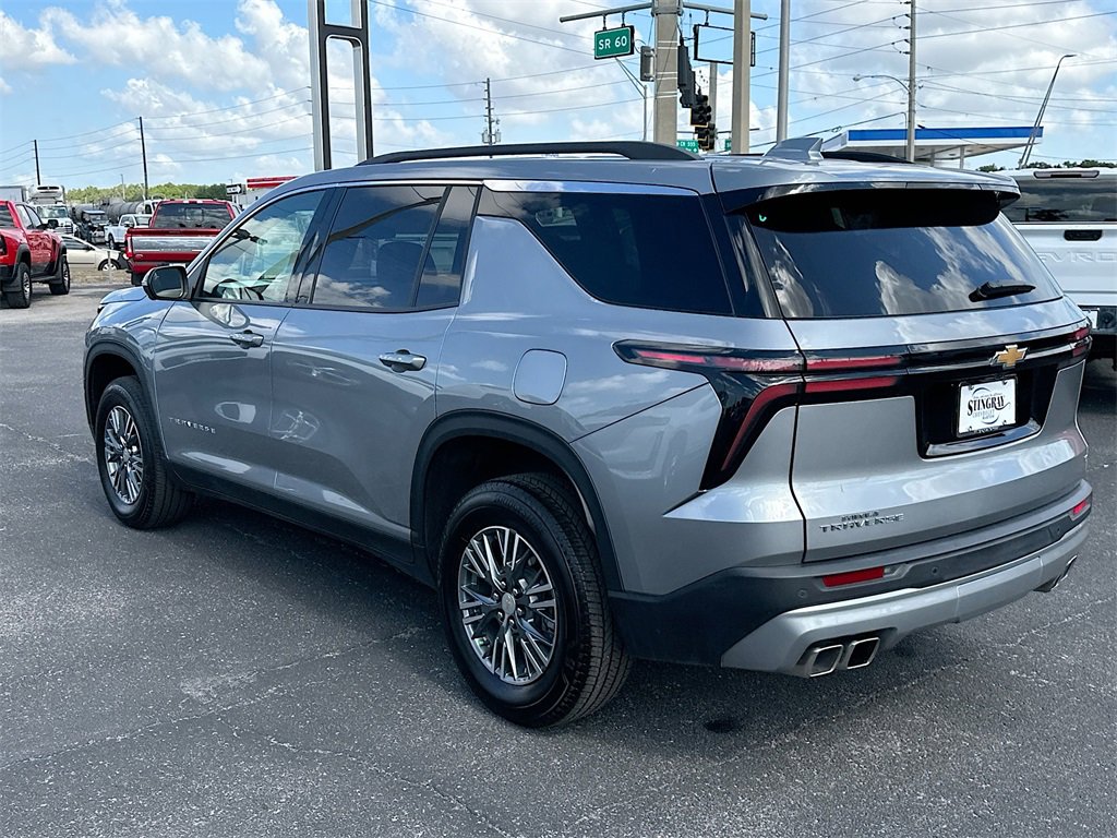 2024 Chevrolet Traverse photo 5