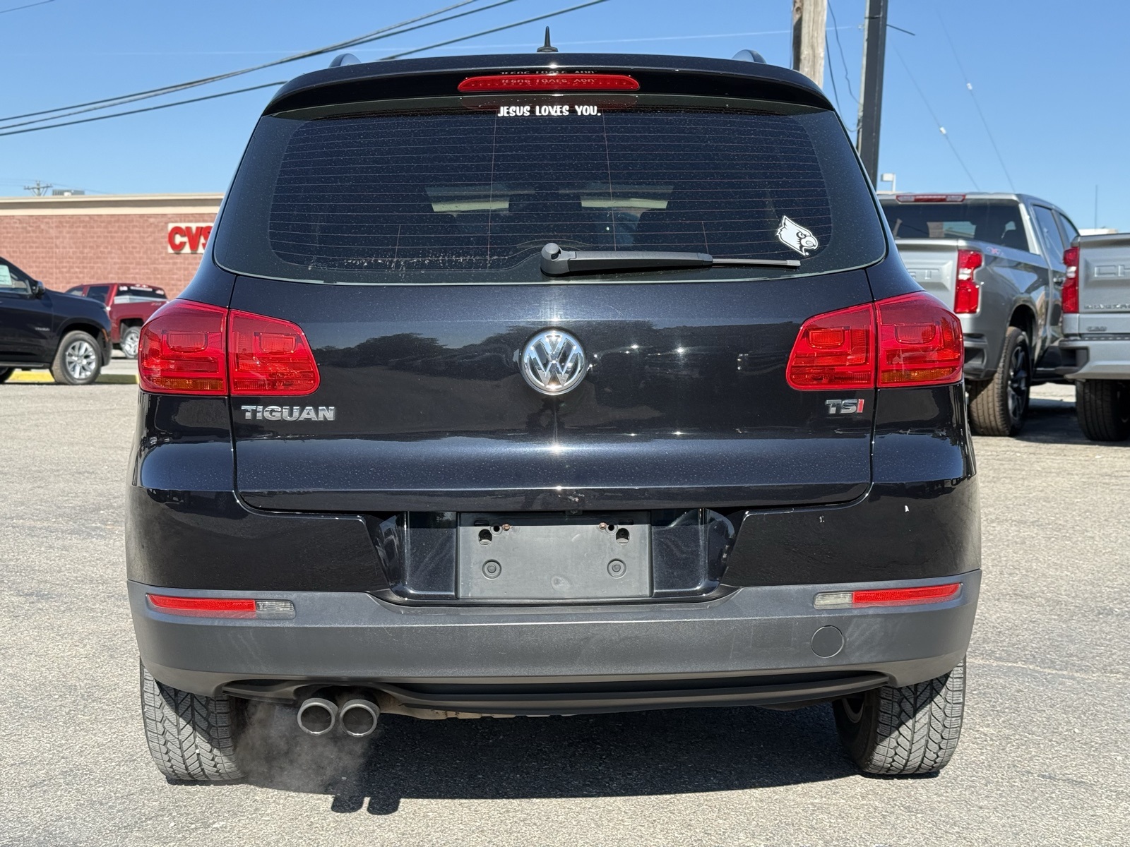 2016 Volkswagen Tiguan R-Line SEL photo 3