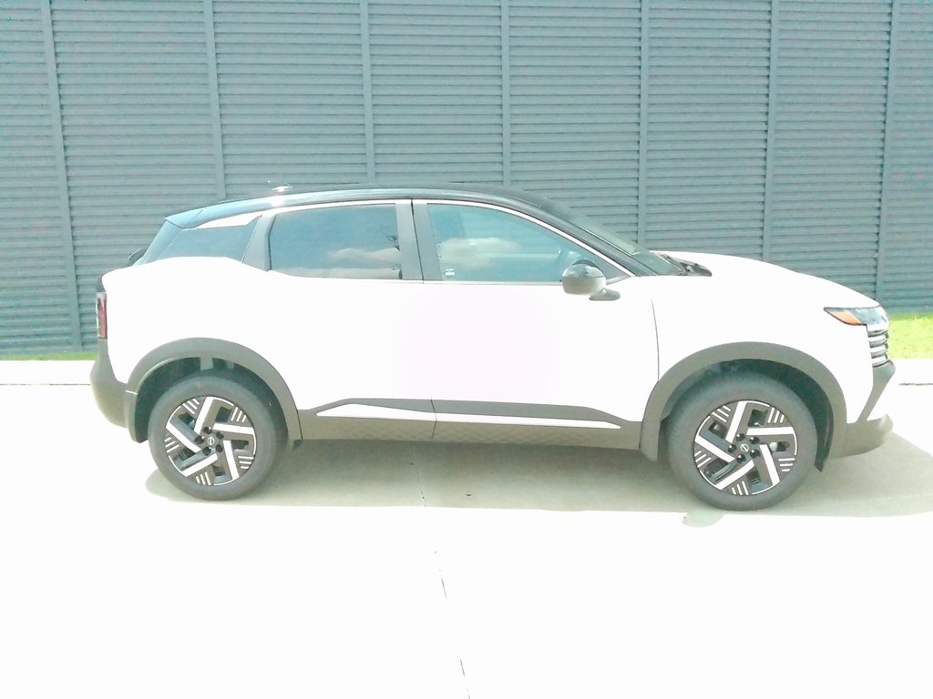 2025 Nissan Kicks SV photo 2