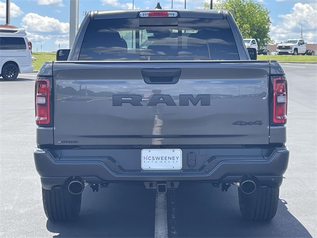 2025 Ram 1500 Tradesman photo 4