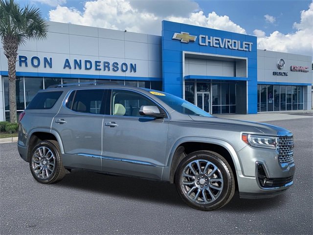2023 GMC Acadia Denali's photo