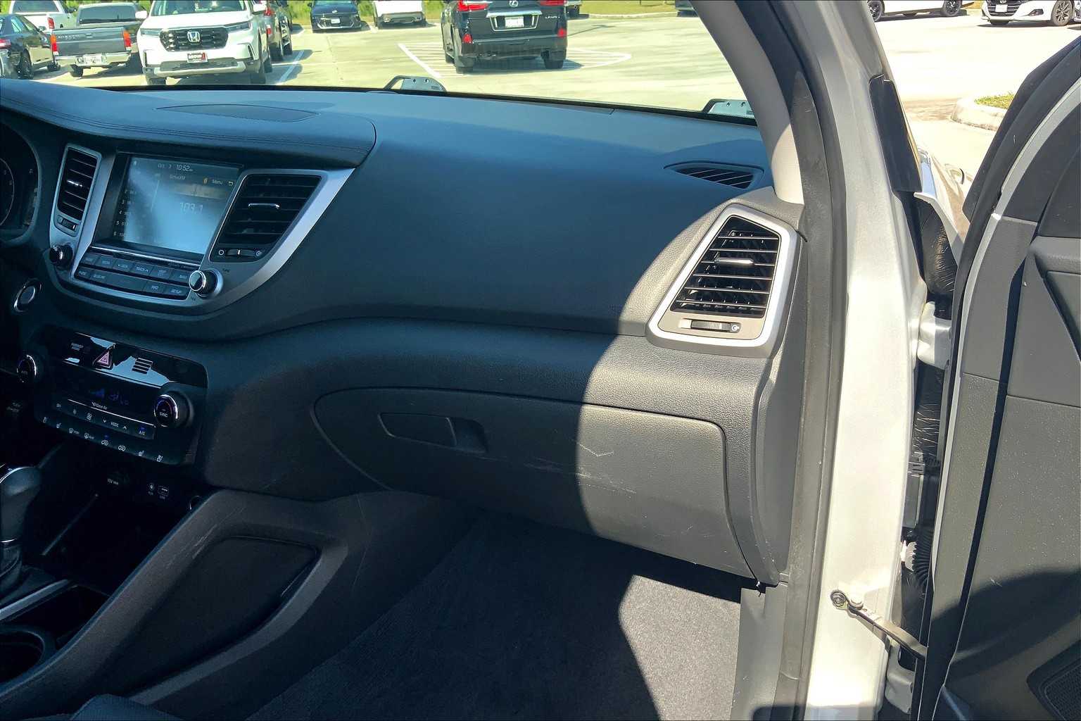 2016 Hyundai Tucson Limited photo 16